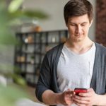 Cum ajuta platformele de dating online barbatii ocupati sa cunoasca femei singure