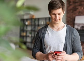 Cum ajuta platformele de dating online barbatii ocupati sa cunoasca femei singure